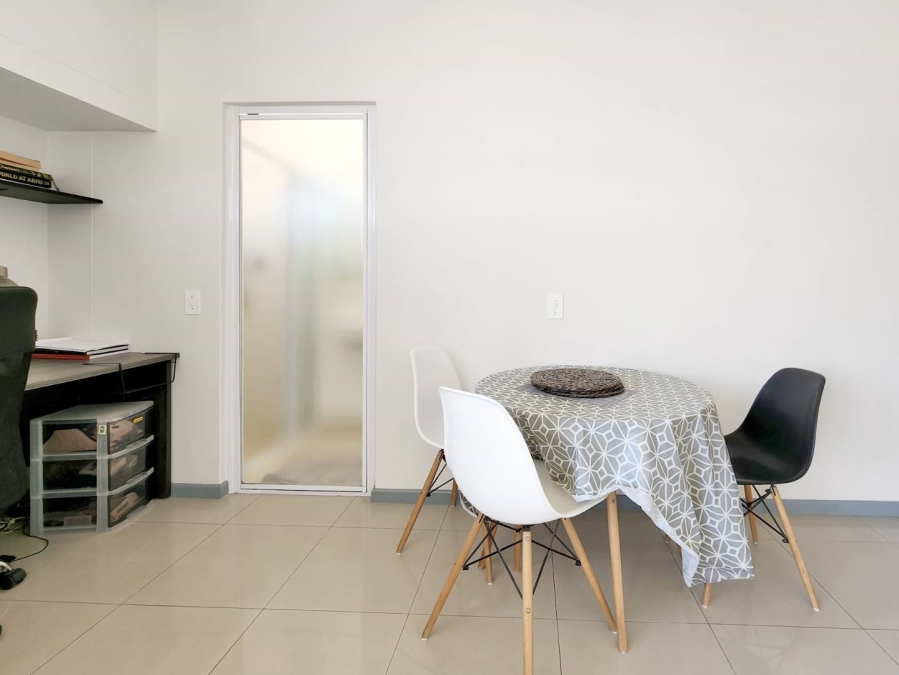 1 Bedroom Property for Sale in Observatory Western Cape